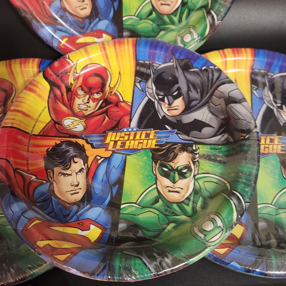 Dc Comics Justice League: Large Paper Plates , Small & Large Napkins - 112 pcs. - Picture 2 of 4